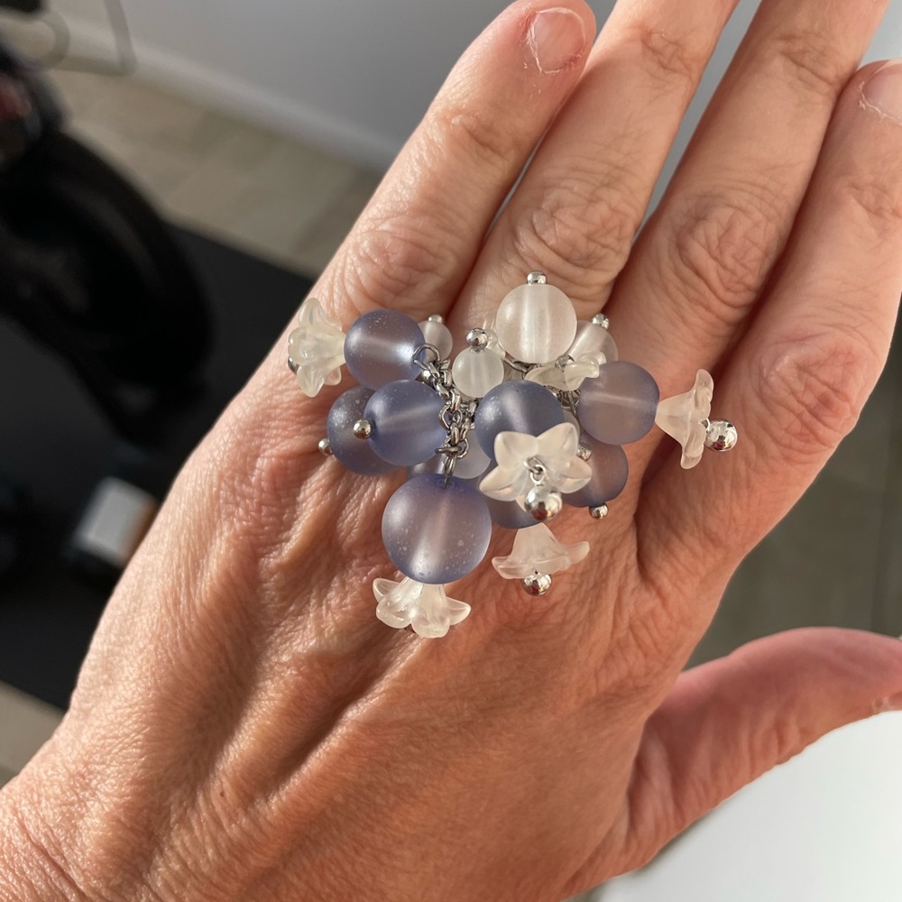 Kate Spade Purple Glass Clusters Cocktail Ring, size 7.